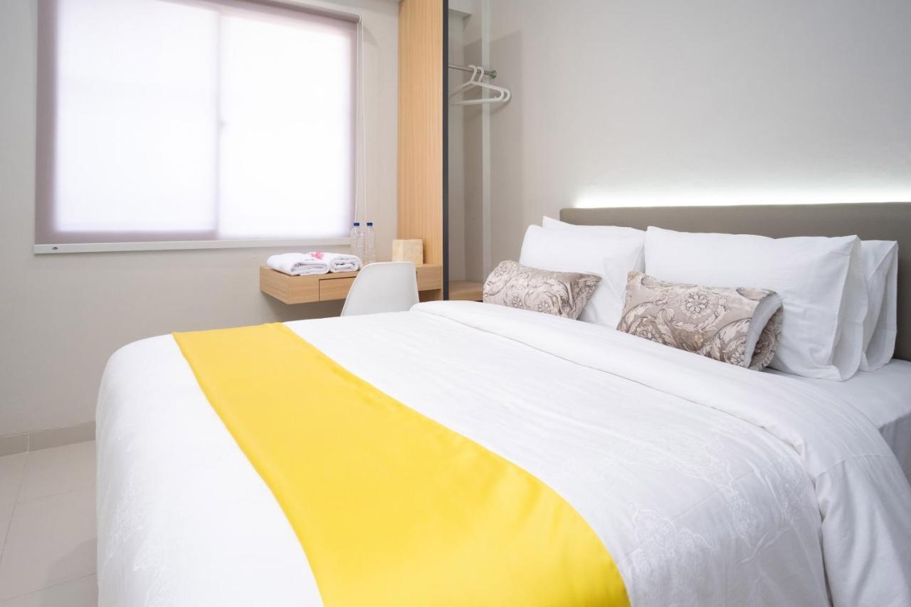 S101 Hotels Semarang Eksteriør billede
