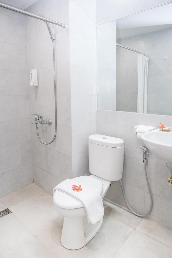 S101 Hotels Semarang Eksteriør billede