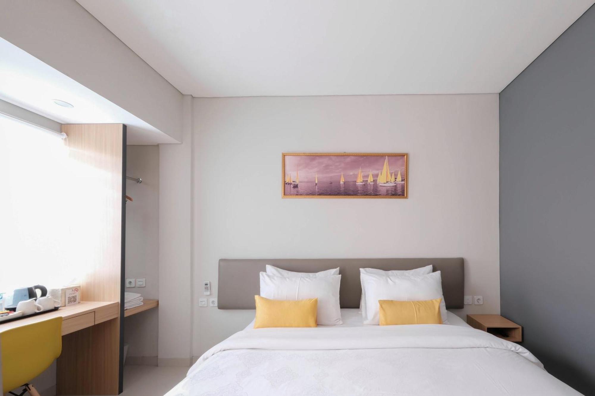 S101 Hotels Semarang Eksteriør billede