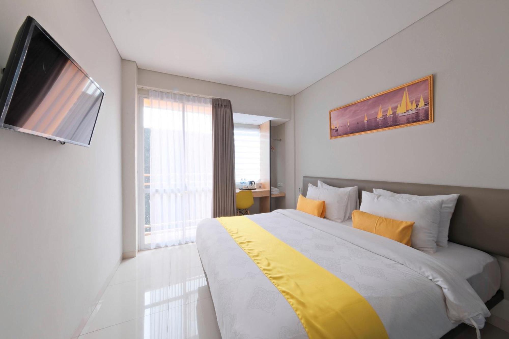 S101 Hotels Semarang Eksteriør billede