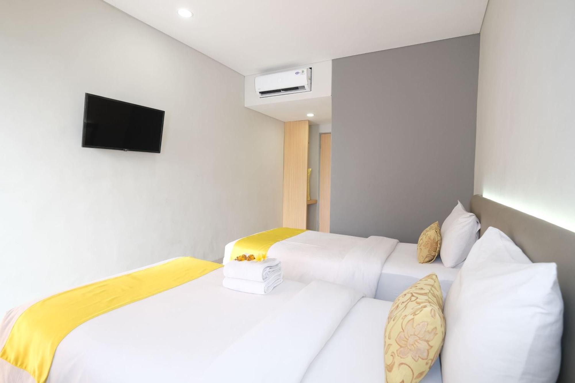 S101 Hotels Semarang Eksteriør billede